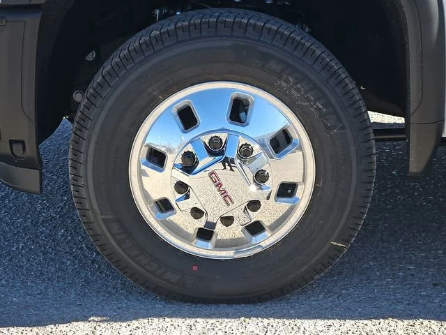 2026 GMC Sierra 3500HD SLT - Photo 9