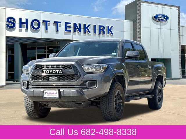 Used 2022 Gray Toyota SR image 3