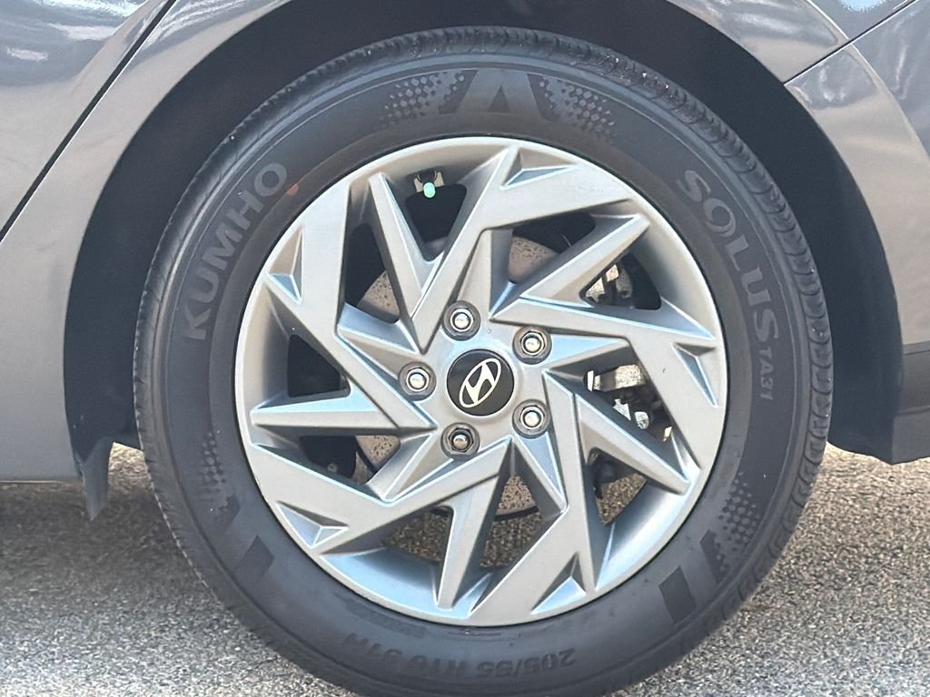 Certified Used 2025 Gray Hyundai Blue image 10