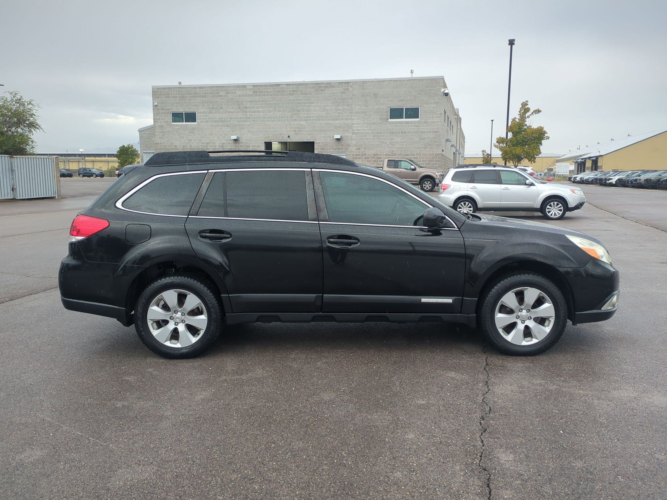 Used 2011 Subaru Outback I Limited with VIN 4S4BRCKC8B3386963 for sale in Salt Lake City, UT