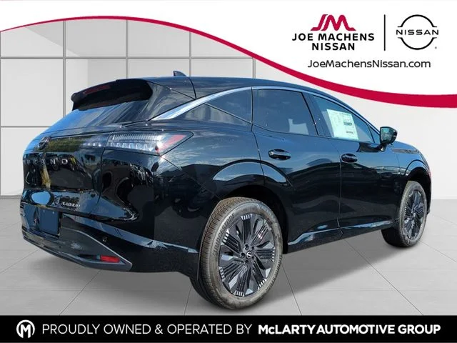 New 2026 Super Black Nissan Platinum image 6