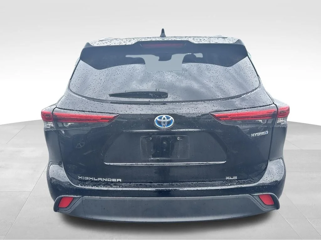 Used 2022 Midnight Black Metallic Toyota Bronze Edition image 4