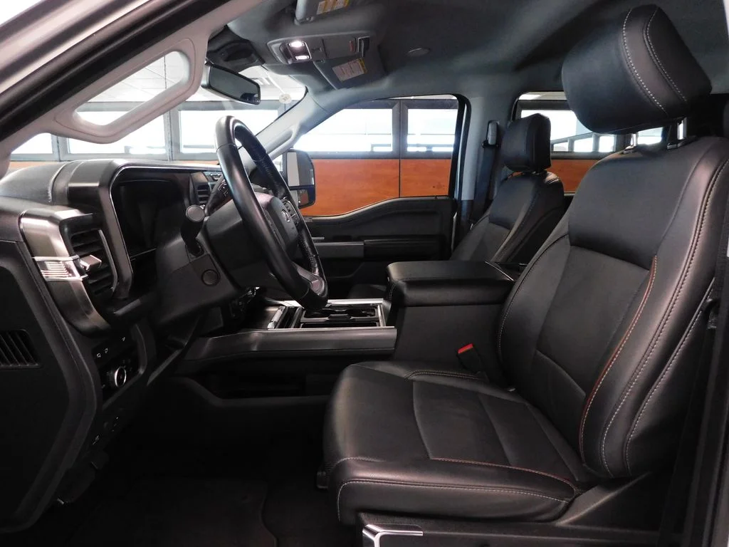 Used 2024 Iconic Silver Metallic Ford Lariat image 15