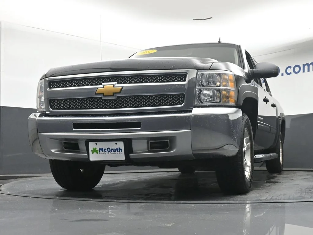 Used 2012 Black Chevrolet LT image 7