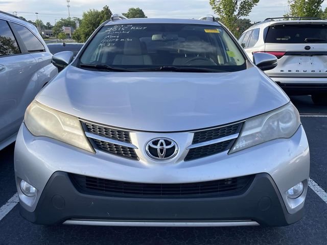 Used 2015 Silver Toyota Limited image 3
