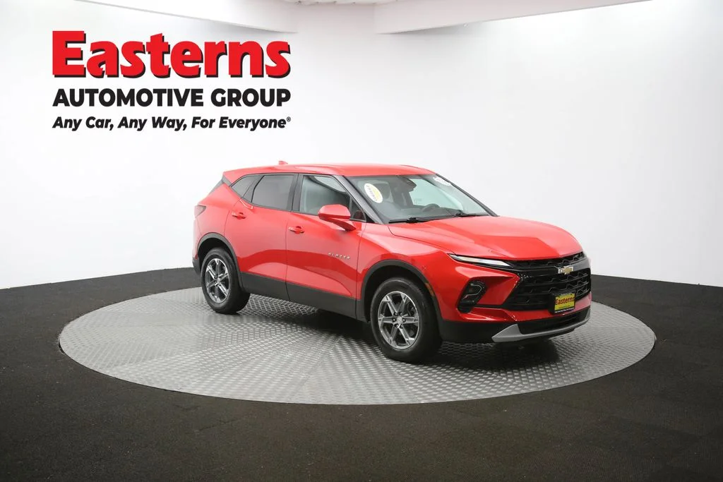 Used 2023 Red Chevrolet LT image 46