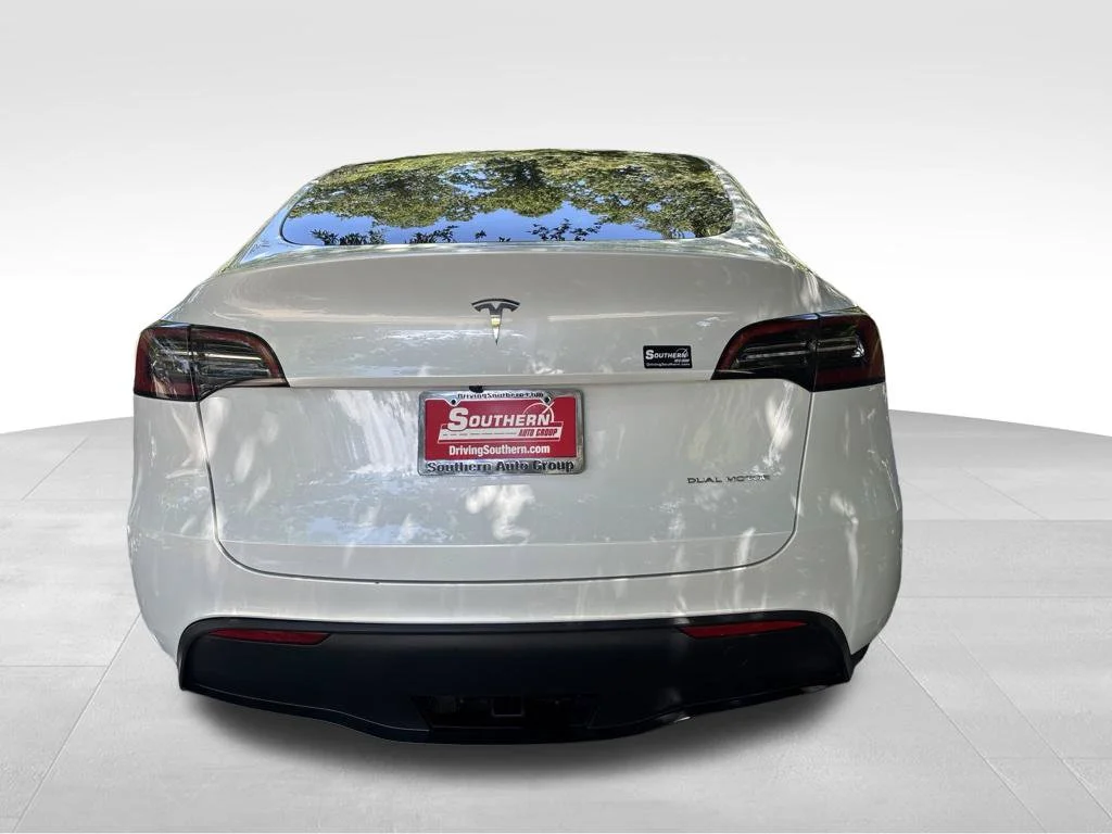 Used 2023 White Tesla Long Range image 11
