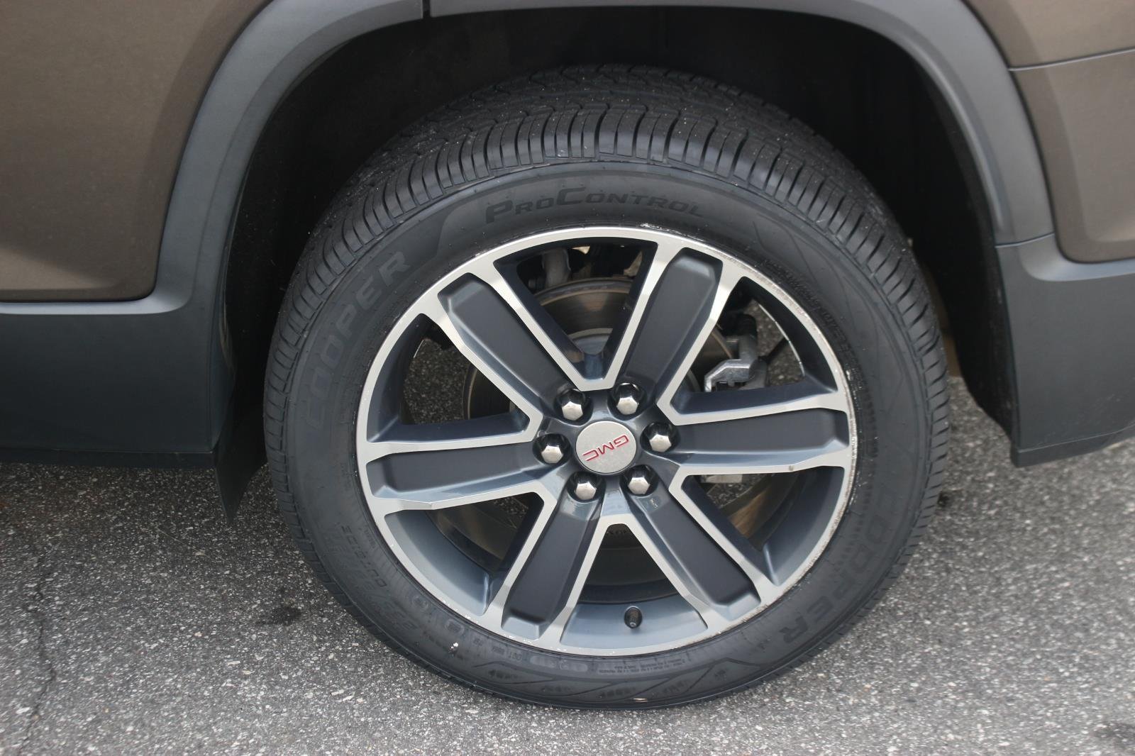 Used 2020 SMOKEY QUARTZ METALLIC GMC SLT image 44