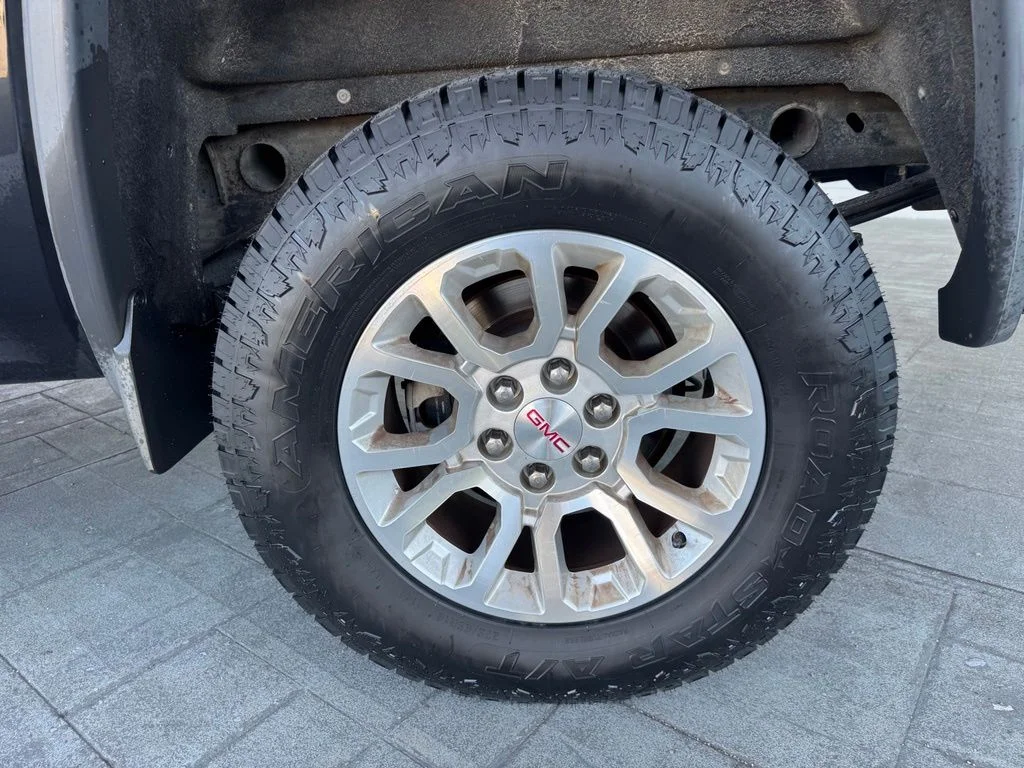 Used 2014 Black GMC SLE image 4