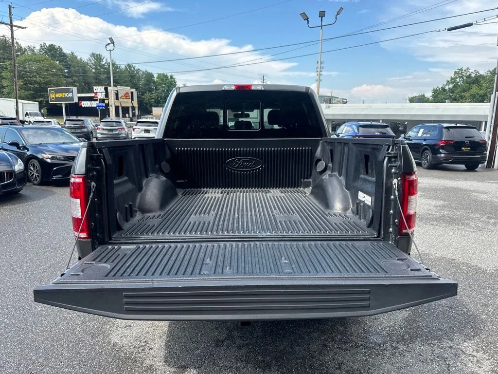 Certified Used 2018 Gray Ford XLT image 7