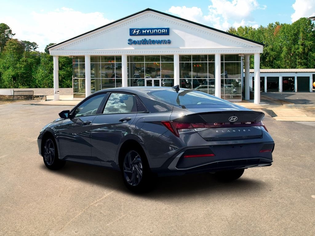New 2026 Gray Hyundai SEL Sport Plus image 5