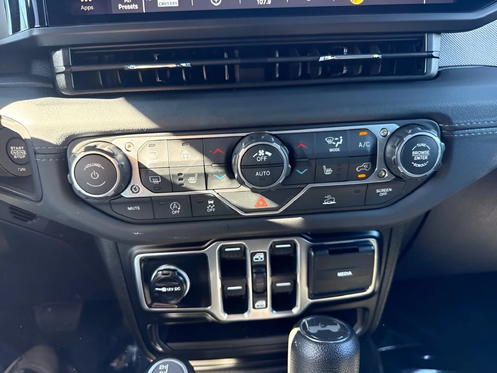 Used 2026 Black Jeep Sahara image 20