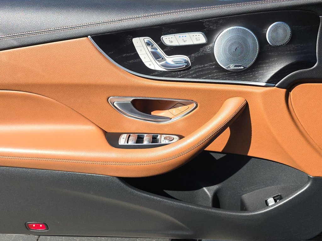 Used 2018  Mercedes-Benz E 400 image 21