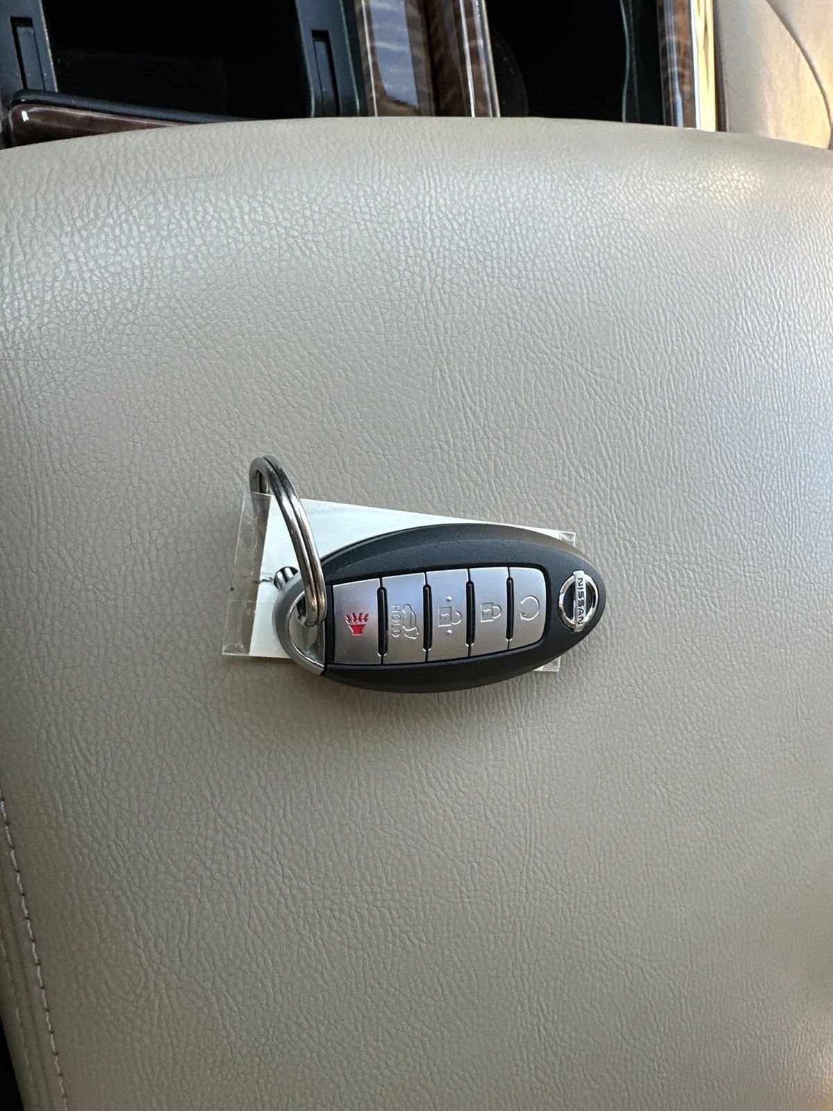 Used 2019 White Nissan SL image 7