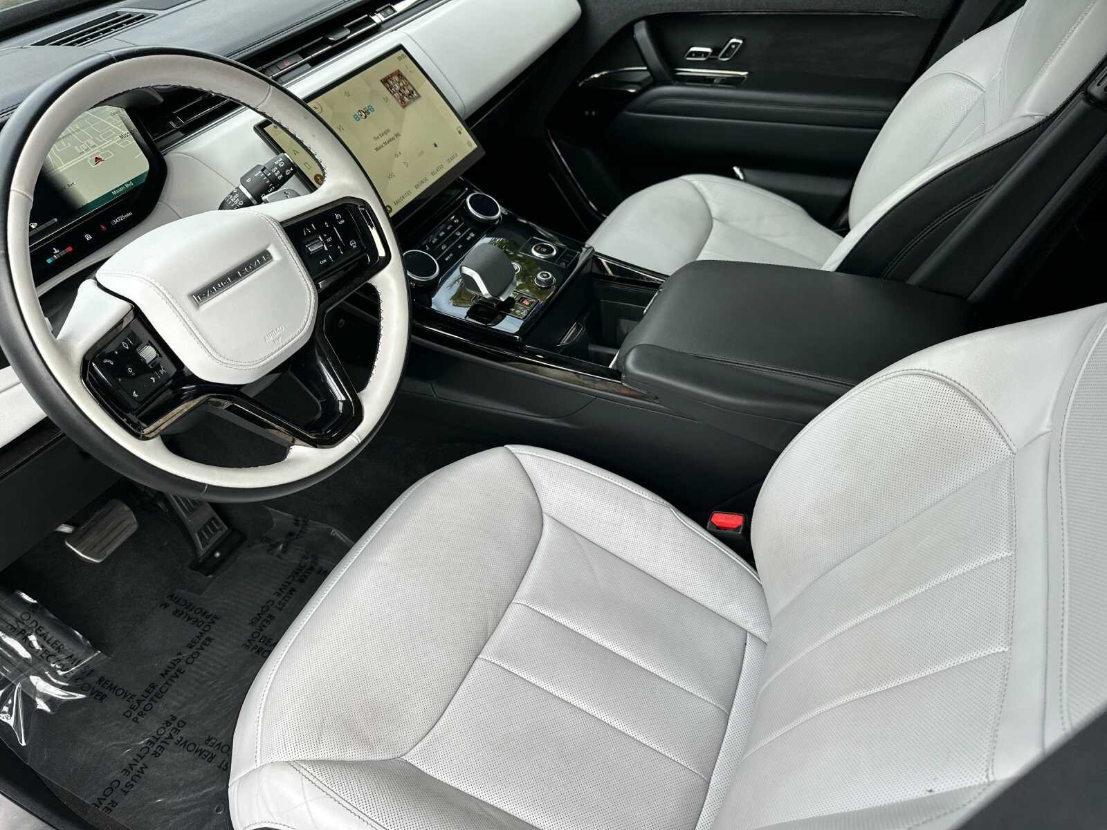 Used 2023 Santorini Black Metallic Land Rover SE Dynamic 4D Sport Utility image 10