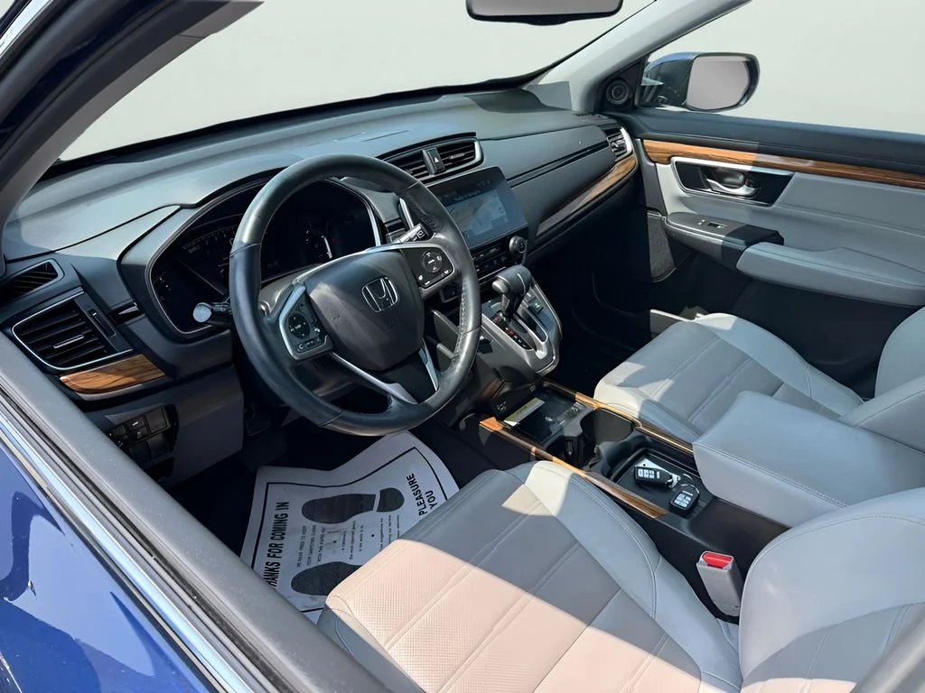 Used 2020 Obsidian Blue Pearl Honda Touring image 12