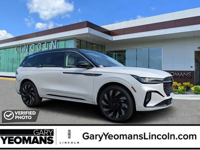 New 2026 White Lincoln Black Label image 1