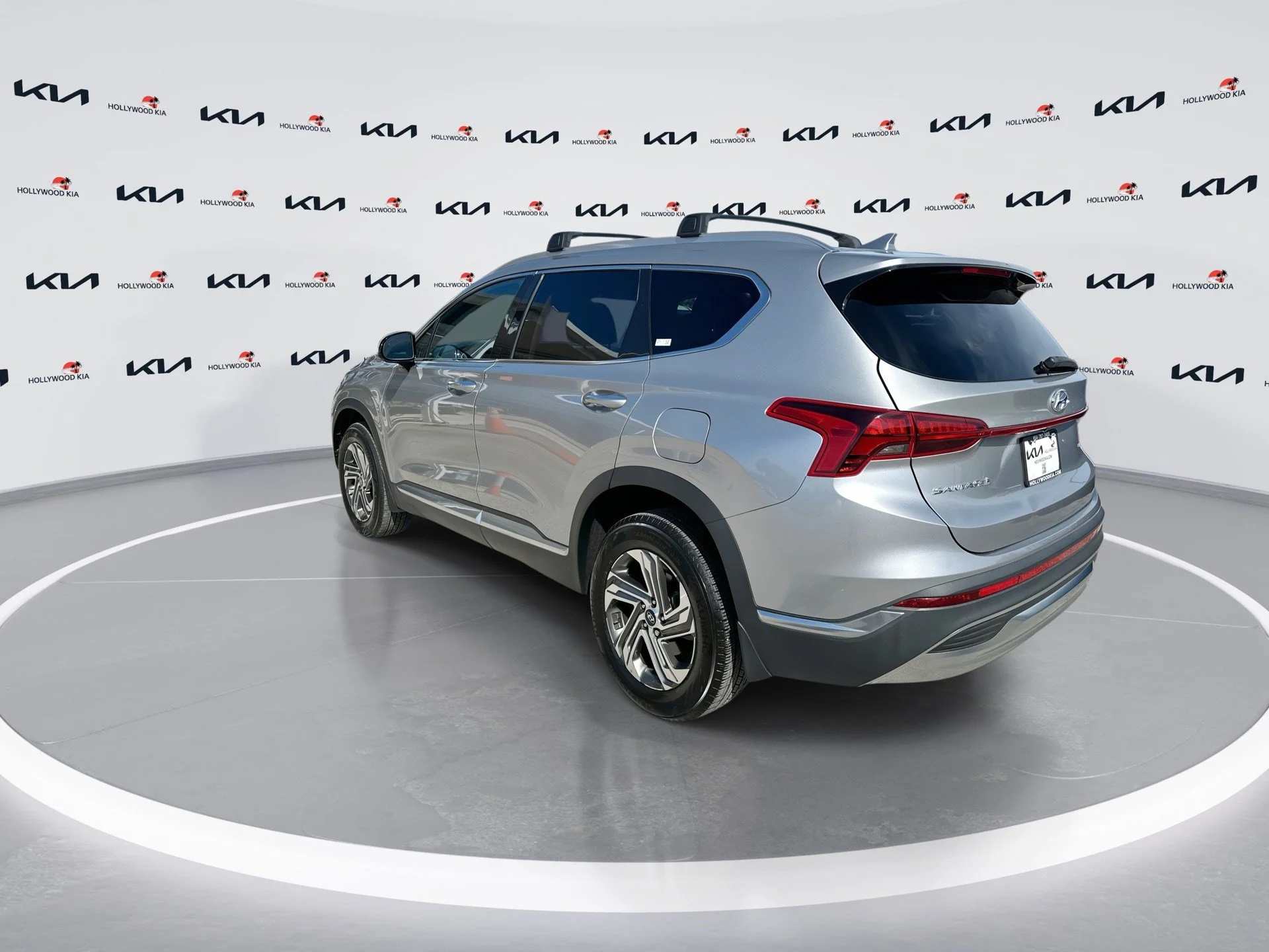 Used 2022 Shimmering Silver Hyundai SEL image 6
