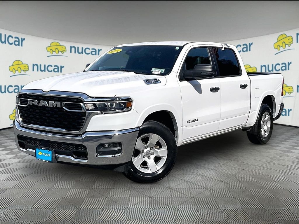 Used 2025 White Ram Big Horn/Lone Star image 3