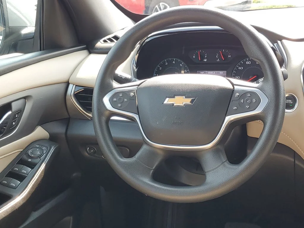 Used 2023 STERLING GRAY METALLIC Chevrolet LS image 25