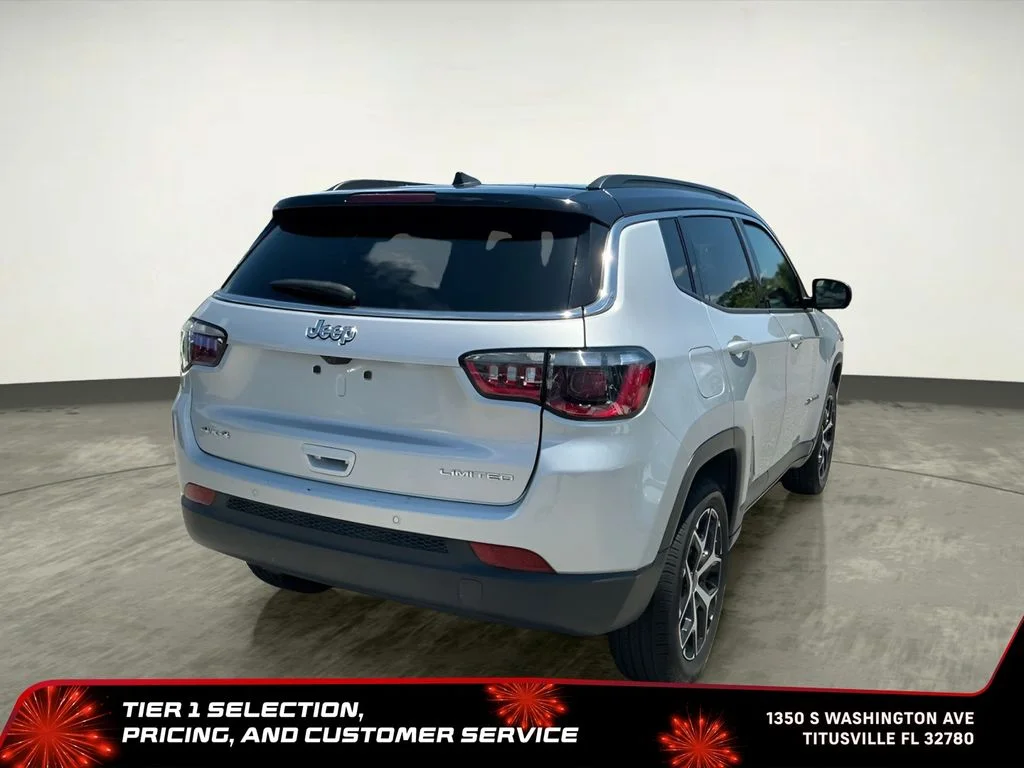 Used 2025 Silver Jeep Limited image 8