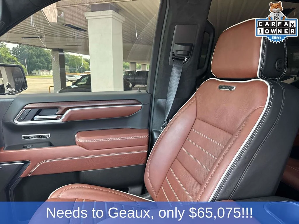 Used 2025 Gray GMC Denali Ultimate image 42