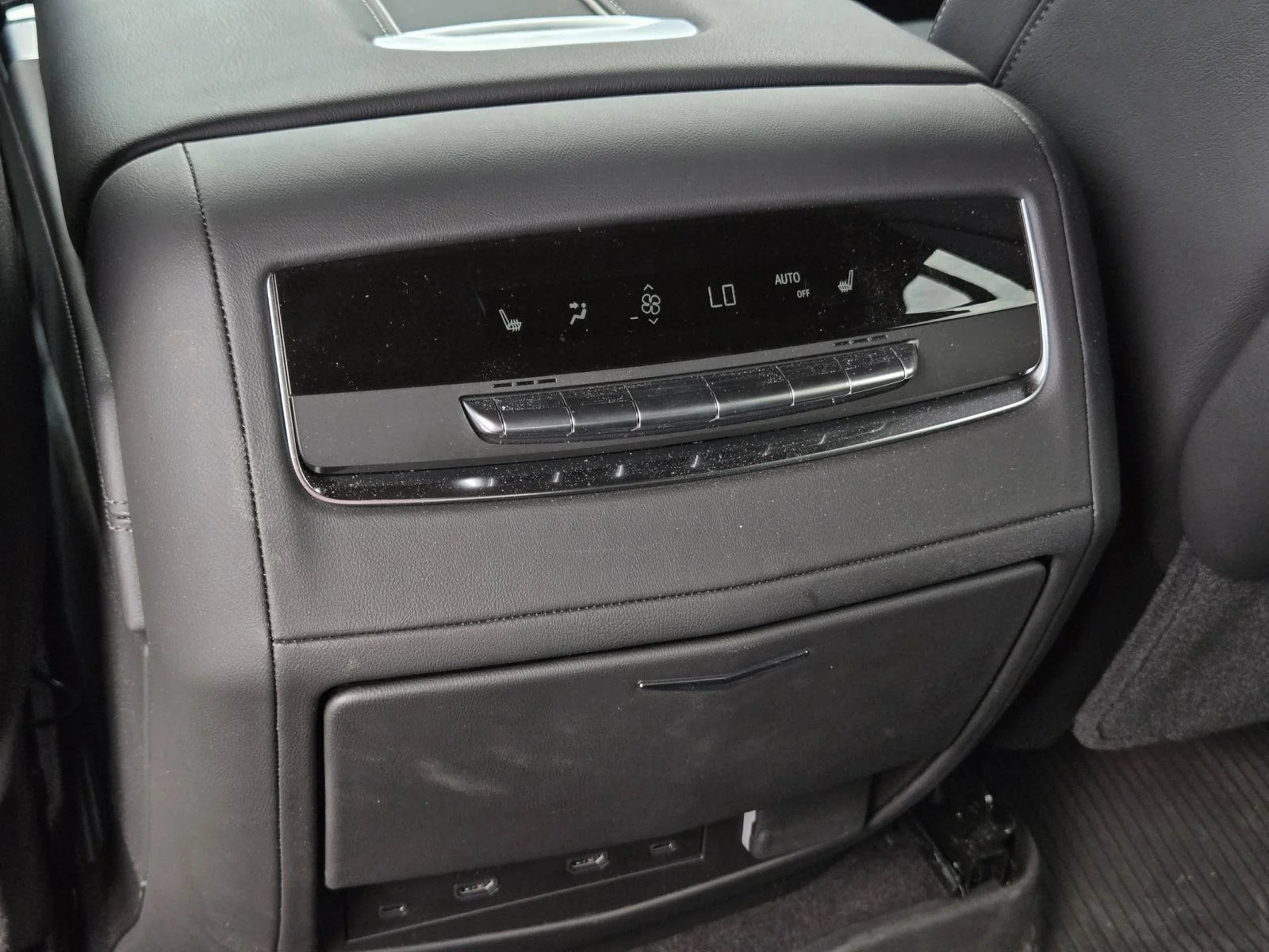 Used 2025 Argent Silver Metallic Cadillac 4WD Sport image 31