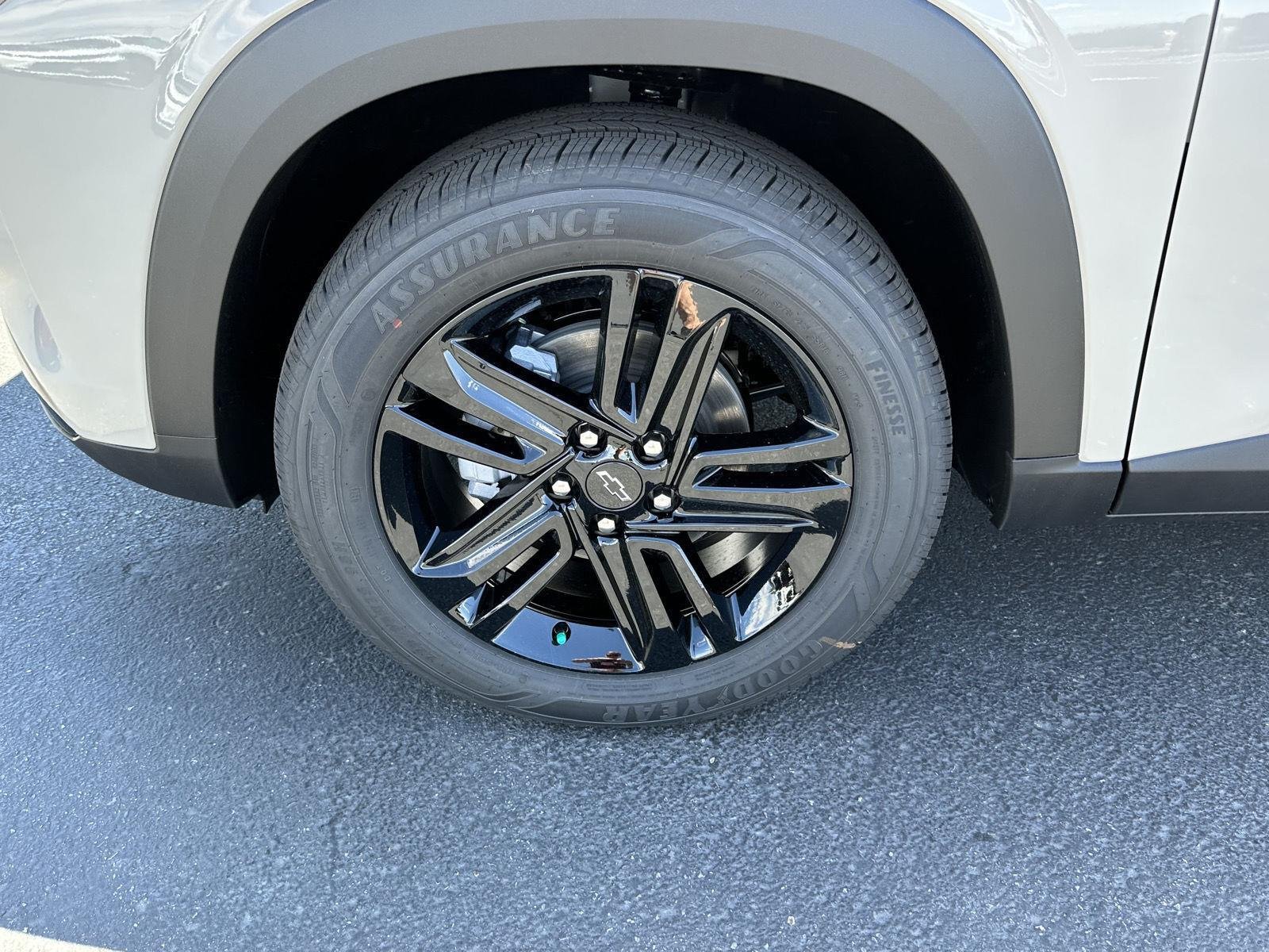 New 2026 White Sands Chevrolet ACTIV image 15