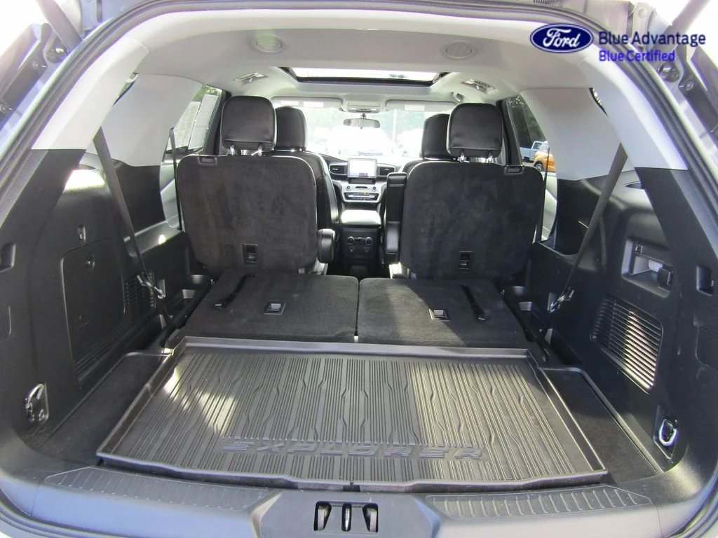 Certified Used 2024 Iconic Silver Metallic Ford XLT image 22