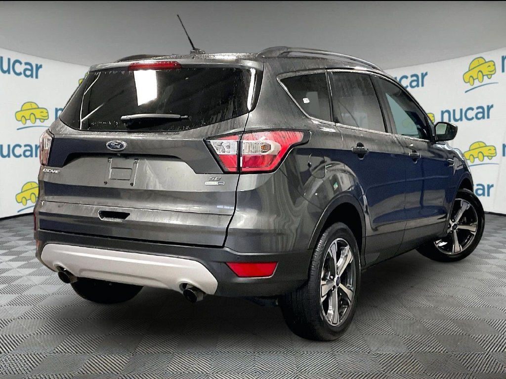 Used 2017 Gray Ford SE image 6