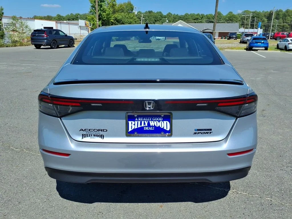 New 2026 Solar Silver Metallic Honda Sport Hybrid image 4