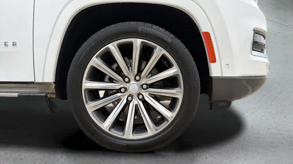 Used 2022 Bright White Clearcoat Jeep Series II image 35