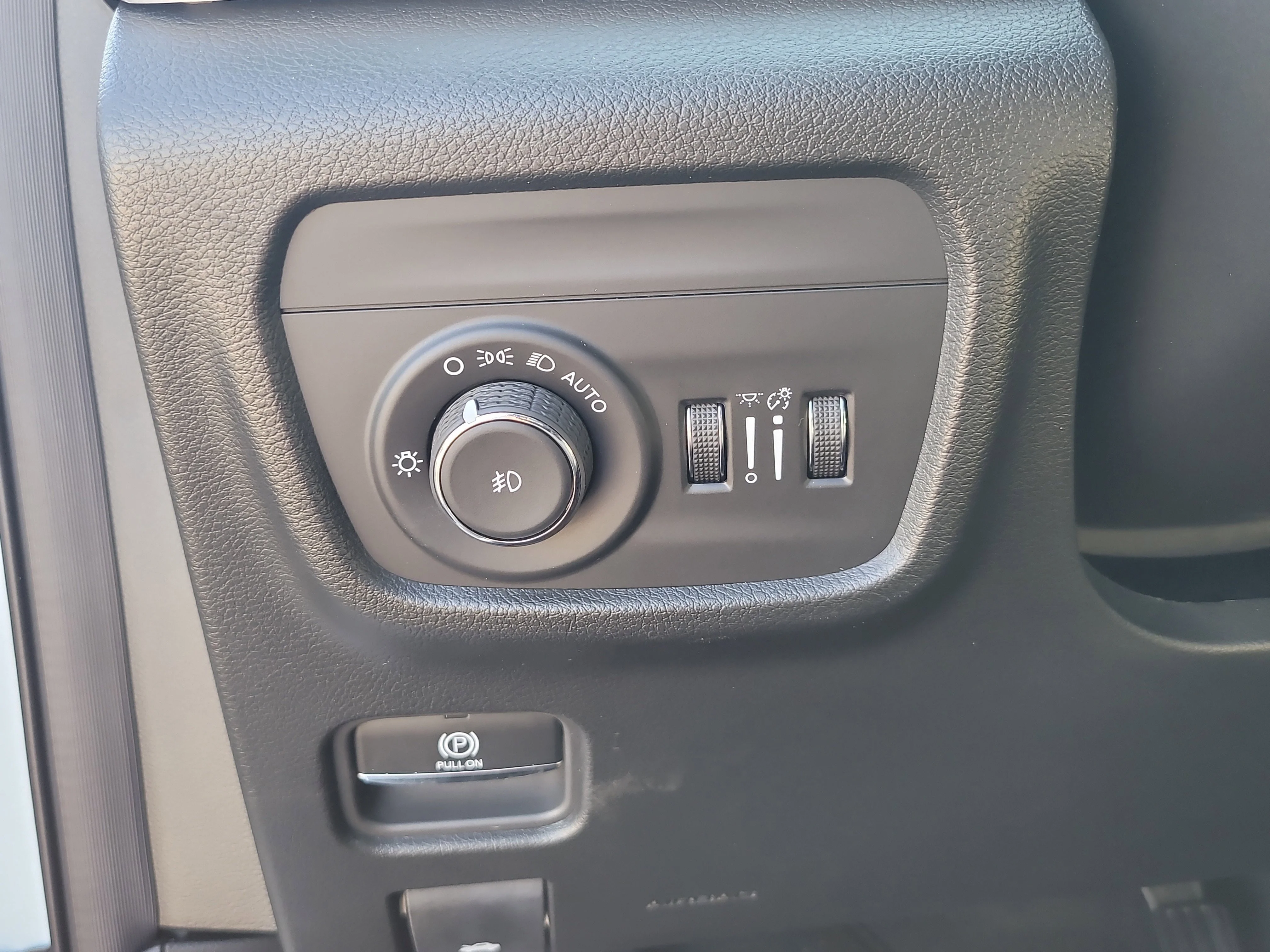 New 2026 Bright White Clearcoat Jeep Limited Reserve image 23