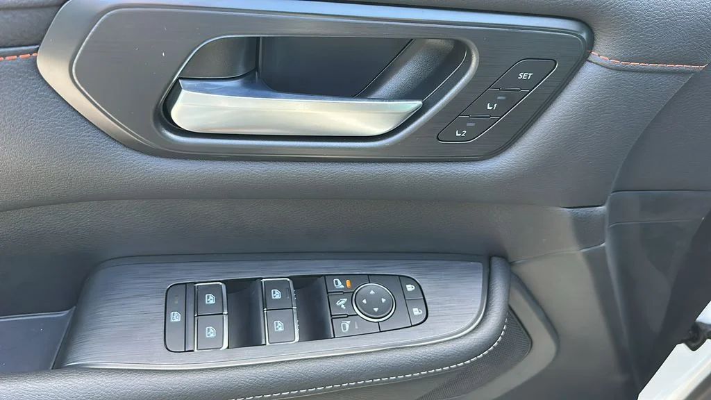 2026 Nissan Armada PRO-4X - Photo 15