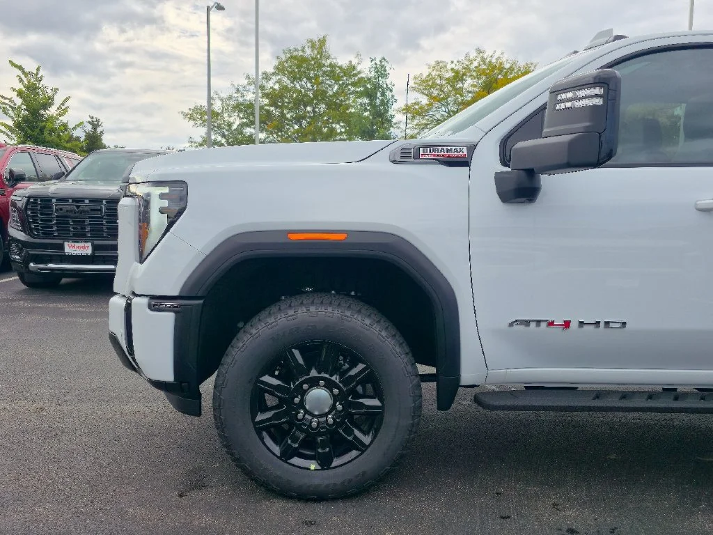 2026 GMC Sierra 2500HD AT4 - Photo 34