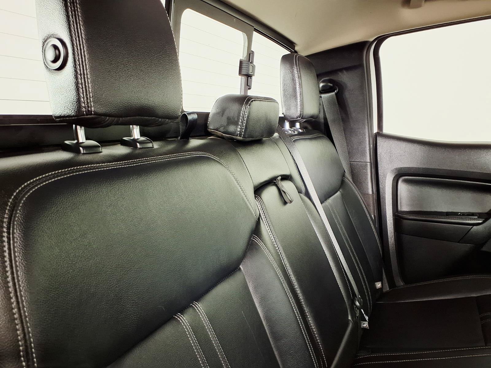 Used 2019 White Ford  image 12