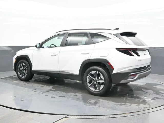 New 2026 White Hyundai SEL Premium image 3