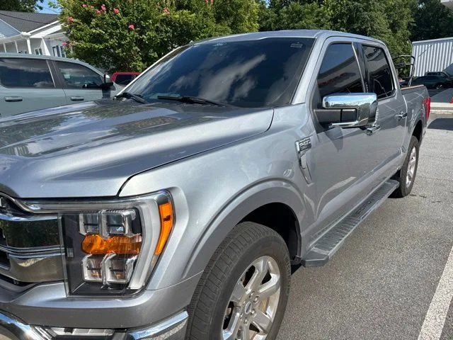 Used 2021 Silver Ford Lariat image 1