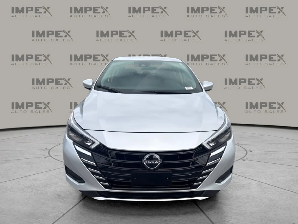 Used 2025 Silver Nissan 1.6 SV image 8