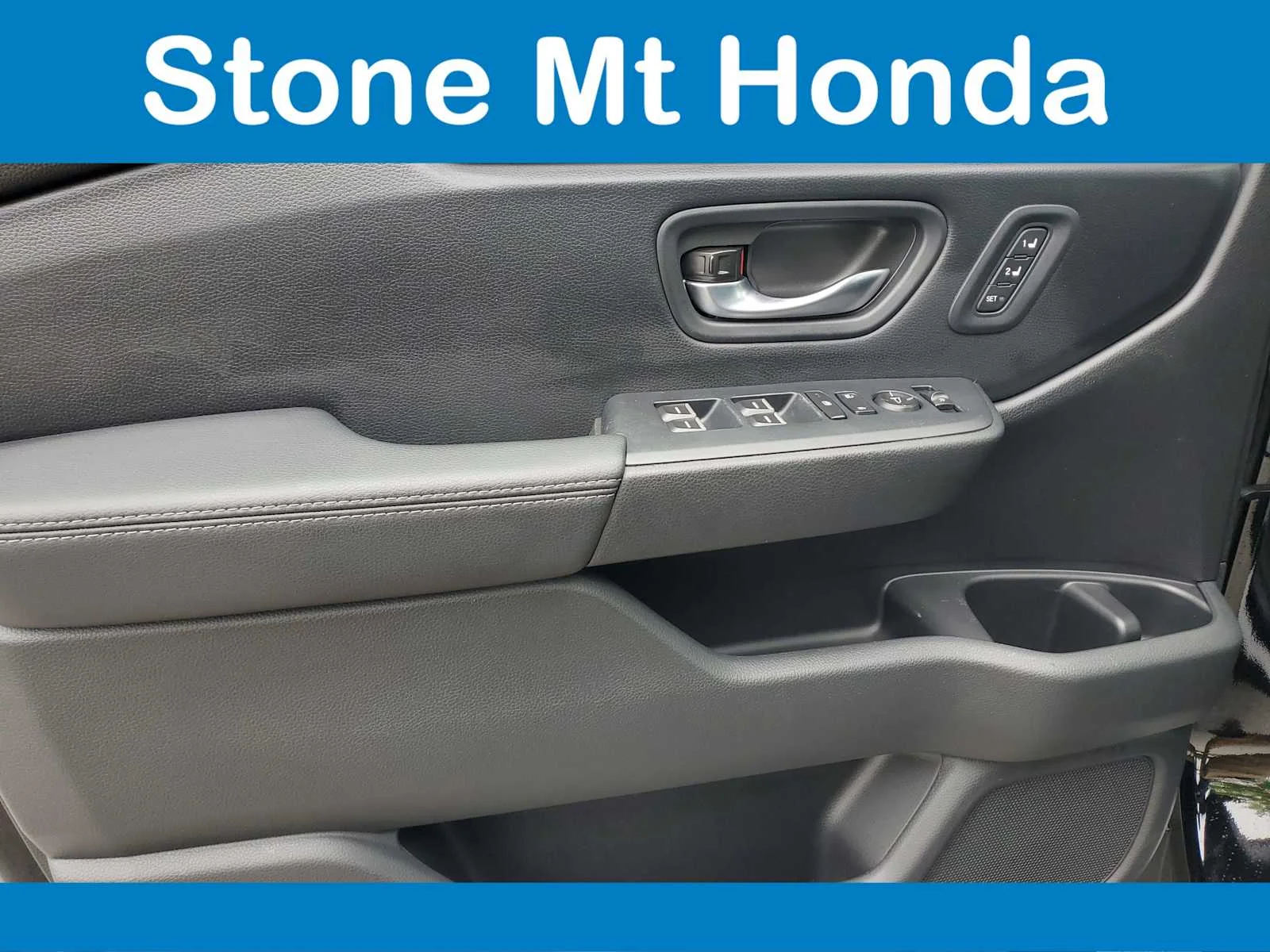 Used 2025 Crystal Black Pearl Honda EX-L image 20
