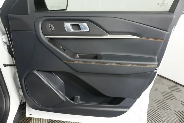 New 2027 Star White Metallic Tri-Coat Ford Tremor® image 35