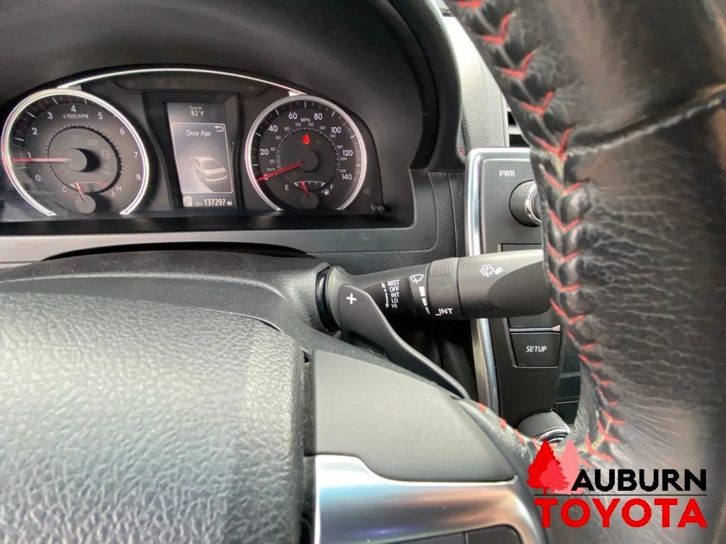 Used 2017 Ice Cap Toyota SE image 36