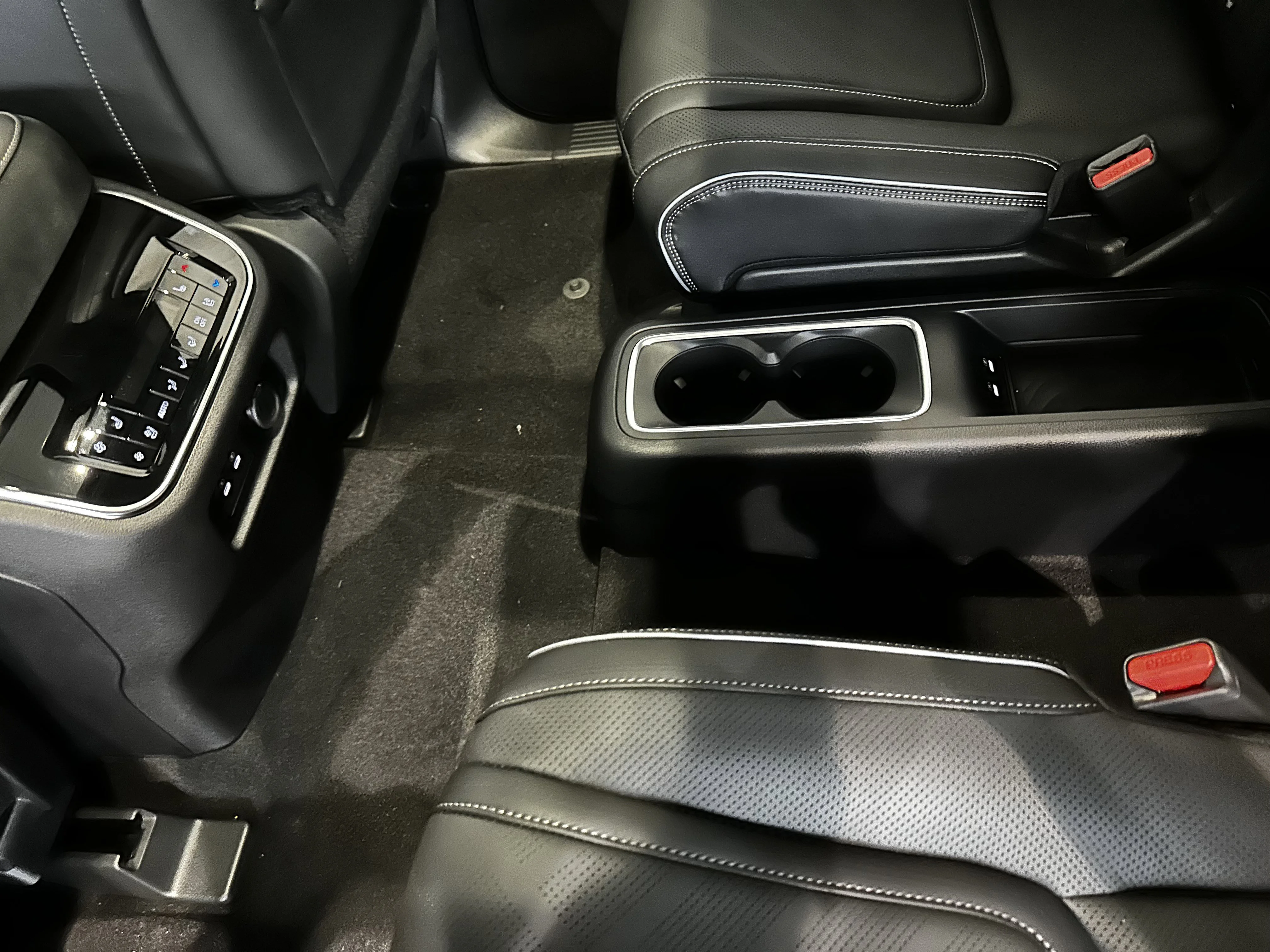 New 2026 BLACK OBSIDIAN INFINITI Luxe 4WD image 11