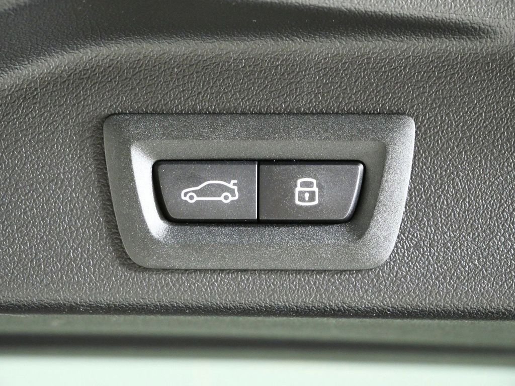 Used 2026 Brooklyn Grey Metallic BMW xDrive50e image 31