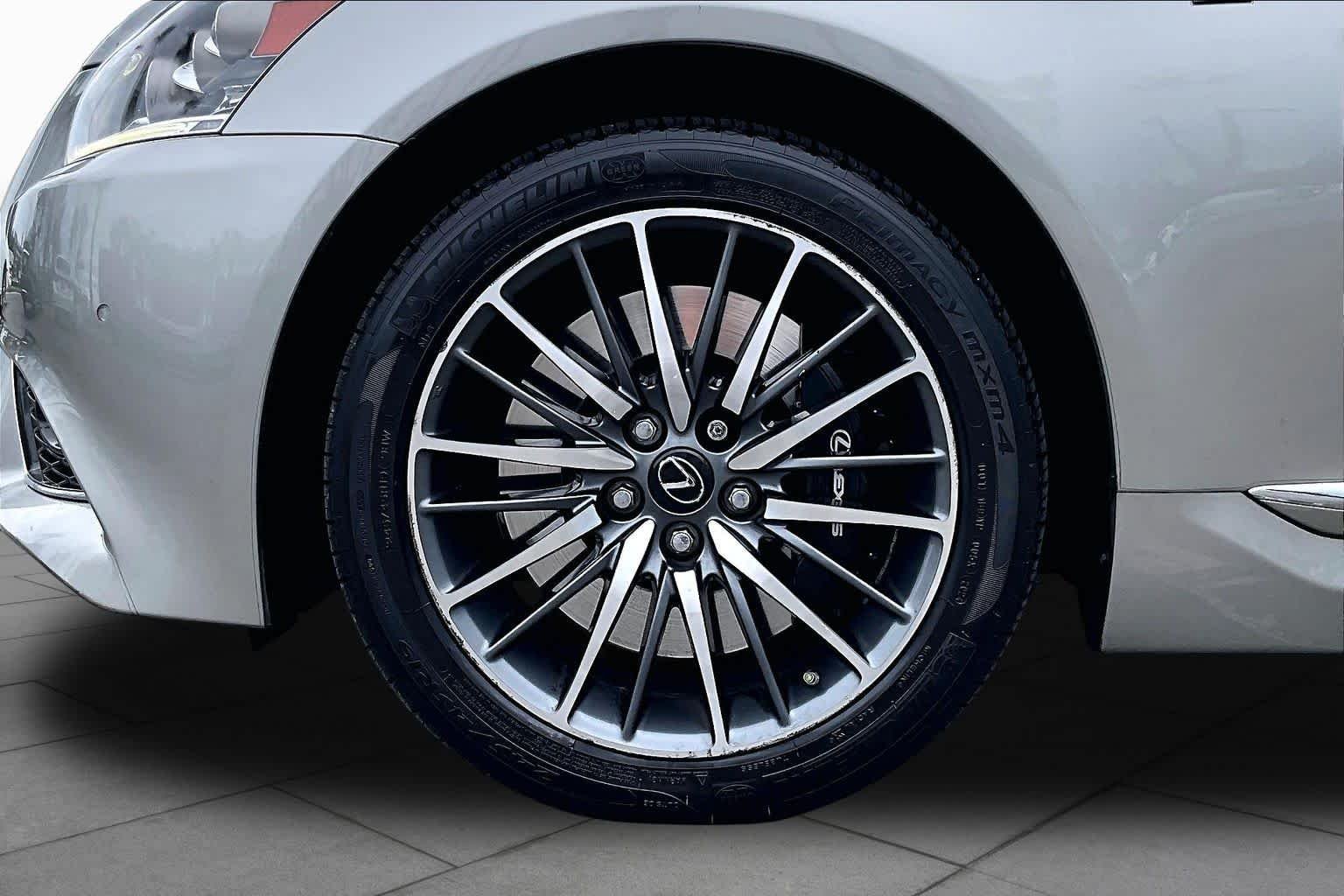 Used 2017 Atomic Silver Lexus  image 10
