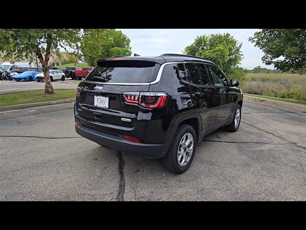 Certified Used 2025 Black Jeep Latitude image 9