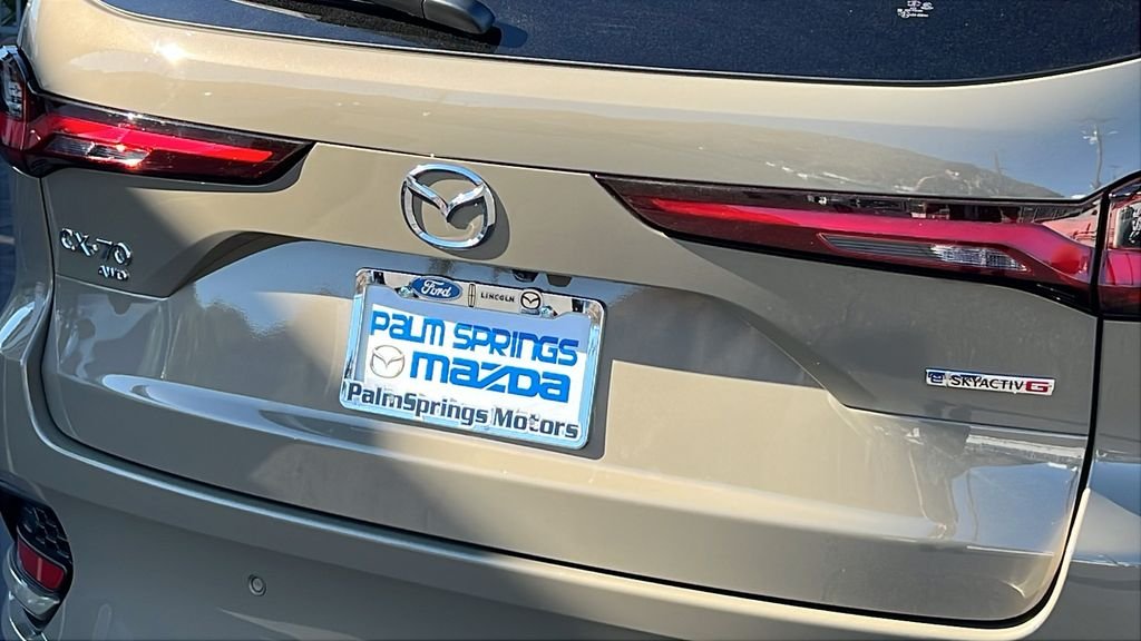 2025 Mazda CX-70 Premium Package - Photo 10