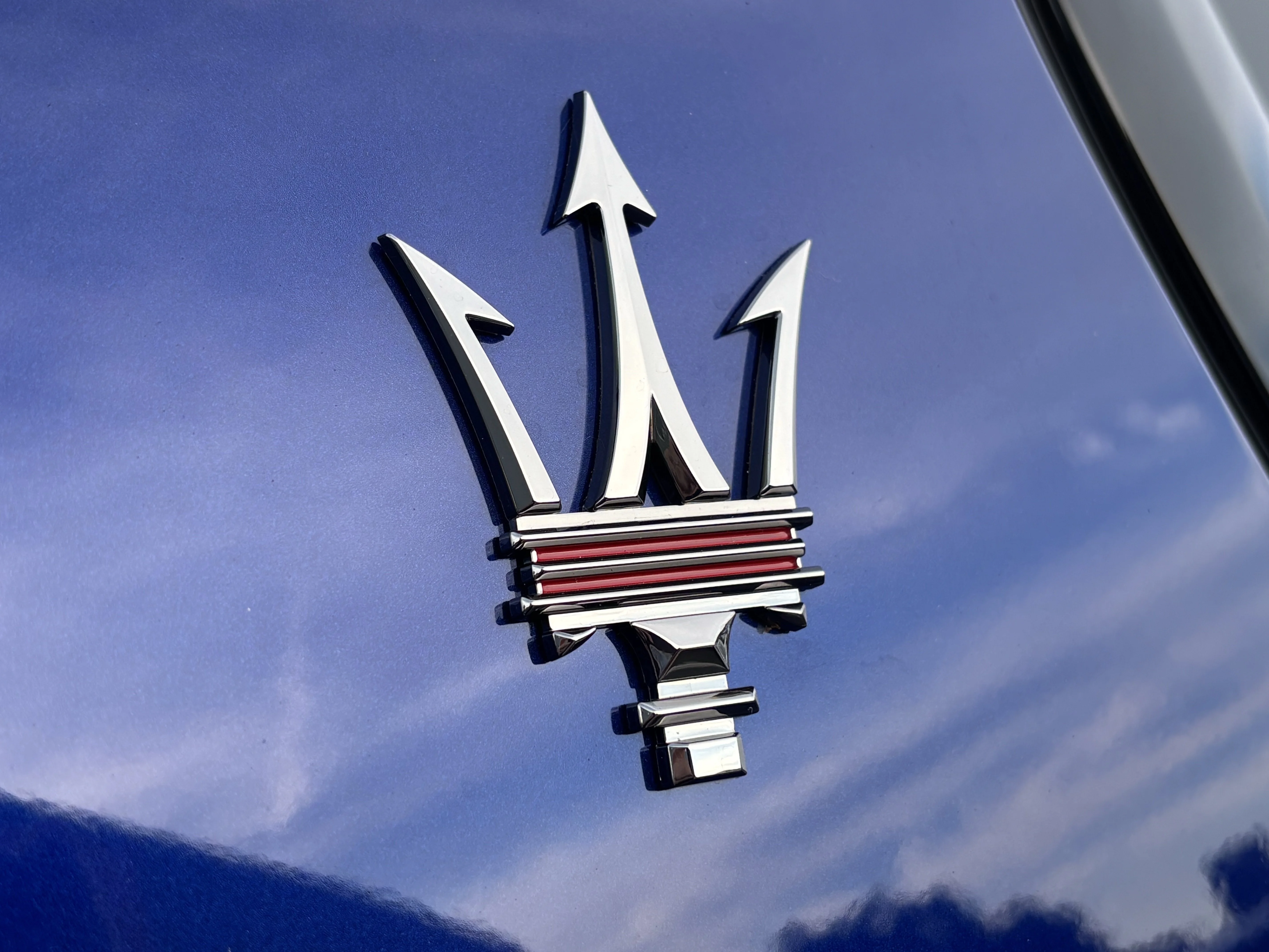 New 2026 BLU INTENSO Maserati Trofeo image 13