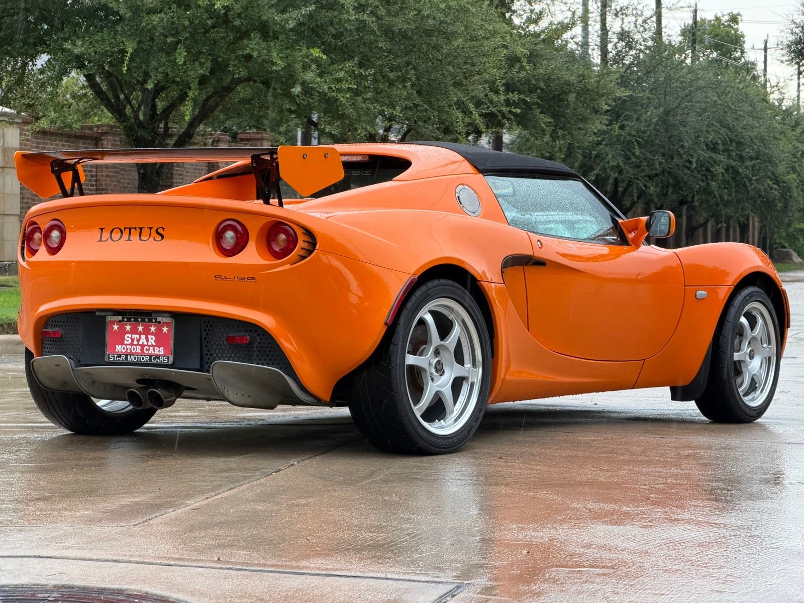 Used 2005 Orange Lotus Base image 9