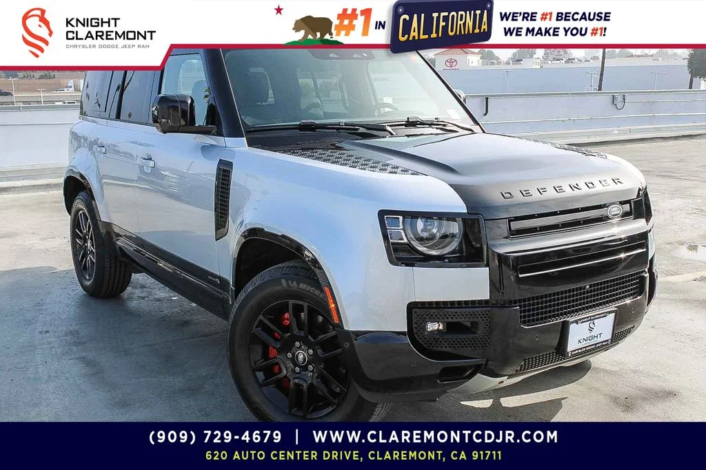 2023 Land Rover Defender X's photo